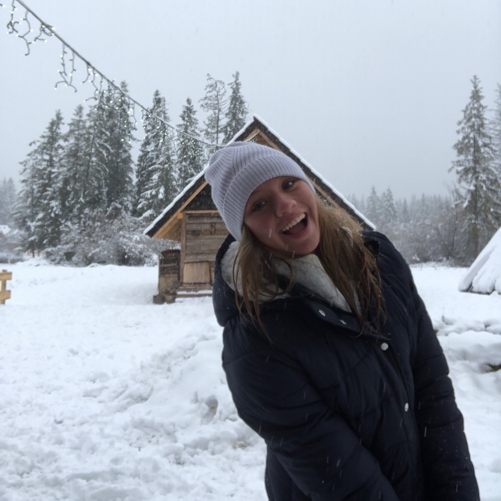 Meet your Posher, Isabella